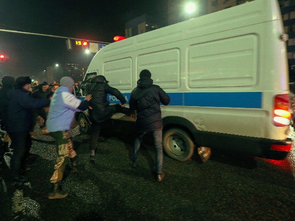 SE INCENDIA KAZAJISTÁN