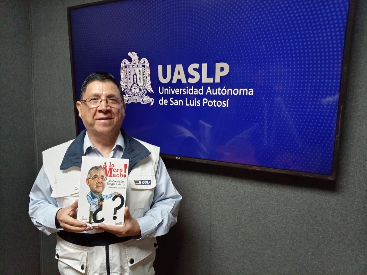 EDMUNDO CÁZAREZ PRESENTÓ SU RECIENTE OBRA EN LA FCC DE LA&nbsp;UASLP