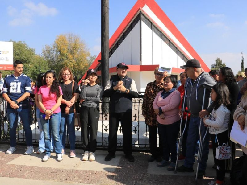 REPARACIÓN INTENSIVA REALIZA EL MUNICIPIO EN&nbsp; VIALIDADES DE LA COLONIA INDUSTRIAL&nbsp;AVIACIÓN