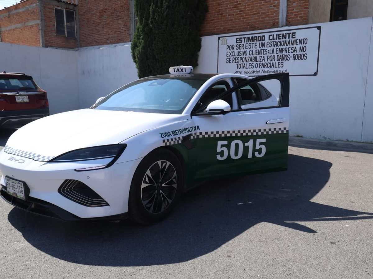 PARA SAN LUIS POTOSÍ EL PRIMER TAXI&nbsp;ELÉCTRICO