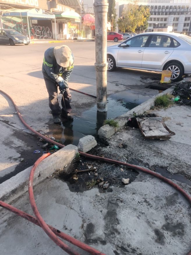 DERRAME SANITARIO EN MERCADO SAN LUIS 400 PERTENECE A LA JURISDICCIÓN&nbsp;ESTATAL