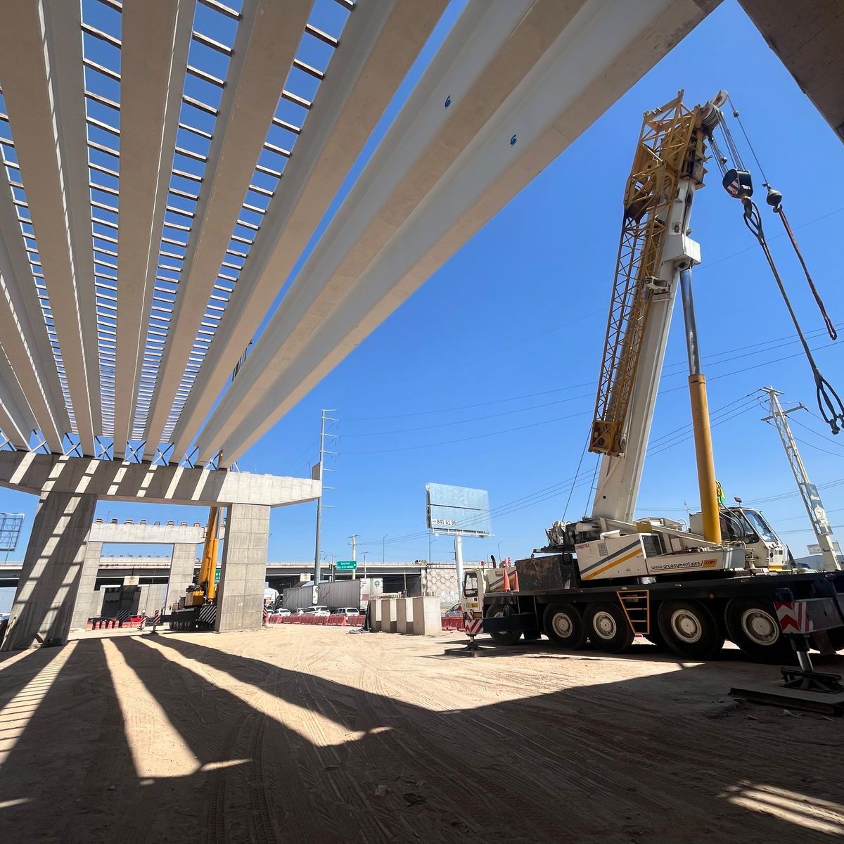 ESTE MIÉRCOLES SE REALIZARÁN CIERRES VEHICULARES POR COLOCACIÓN DE TRABES EN CIRCUITO POTOSÍ Y VALLE DE LOS&nbsp;FANTASMAS