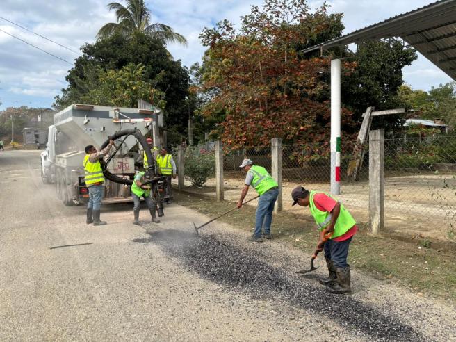 LA JEC INFORMÓ QUE EN FEBRERO ATENDIÓ 335 KILÓMETROS DE CAMINOS EN LA&nbsp;ENTIDAD