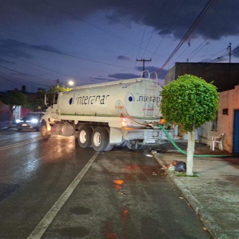 EN UNA SEMANA INTERAPAS DISTRIBUYÓ MÁS DE 15 MILLONES DE LITROS DE AGUA CON&nbsp;PIPA