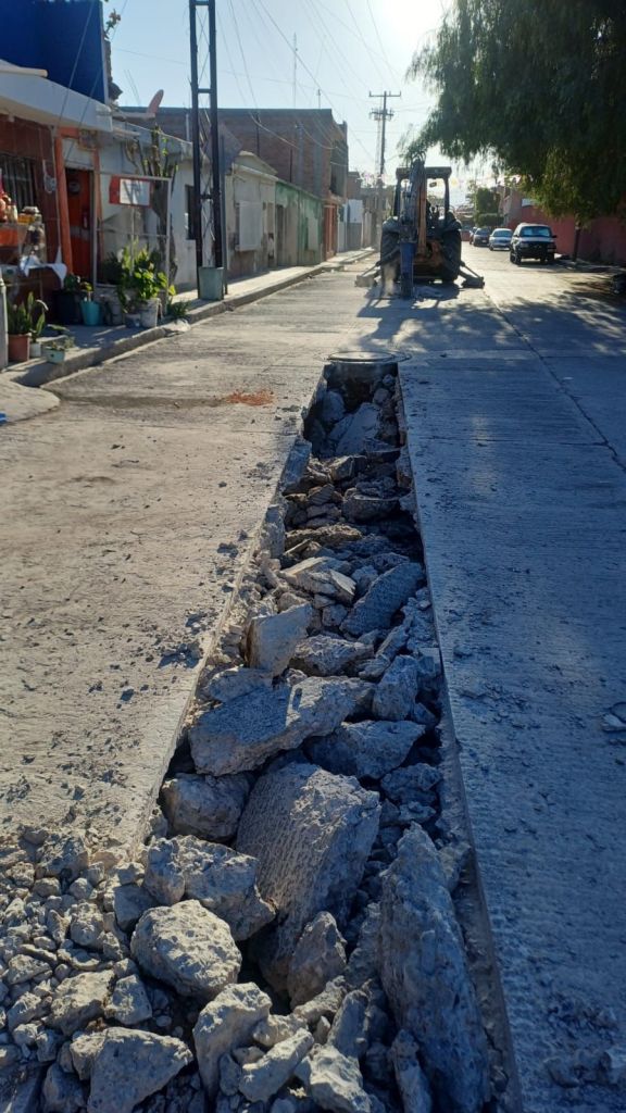 REALIZA INTERAPAS OBRA DE DRENAJE EN EL&nbsp;SAUCITO