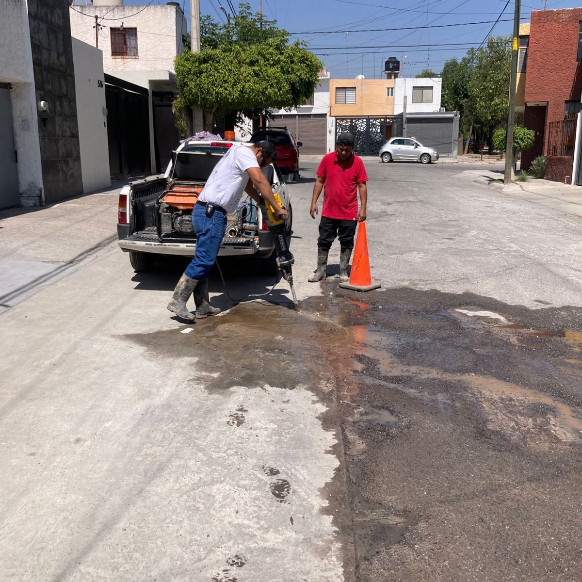 REPARA INTERAPAS FUGA DE AGUA EN LOMAS 3ra CALLE SIERRA&nbsp;MOJADA