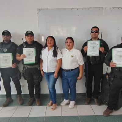 CAPACITAN A SERVIDORES PÚBLICOS PARA TEMPORADA&nbsp;VACACIONAL