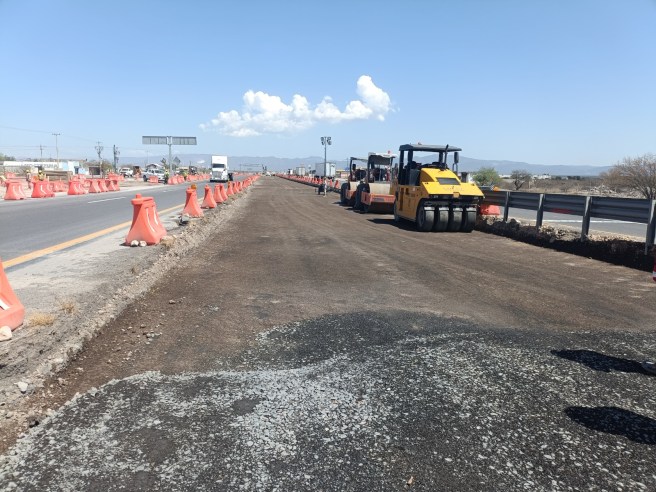 SUPERVISAN CONSTRUCCIÓN DE AUTOPISTA SAN&nbsp;LUIS-MATEHUALA