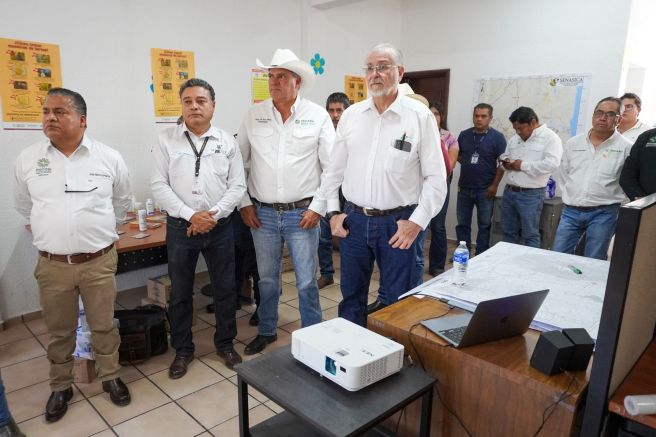 PARA COMBATIR PLAGAS COMO EL GUSANO BARRENADOR SE ESTABLECIÓ EL CENTRO DE EMERGENCIAS&nbsp;SANITARIAS