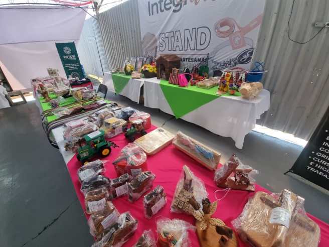 MÁS DE 700 PERSONAS PRIVADAS DE SU LIBERTAD PARTICIPAN EN LA ELABORACIÓN DE&nbsp;ARTESANÍAS