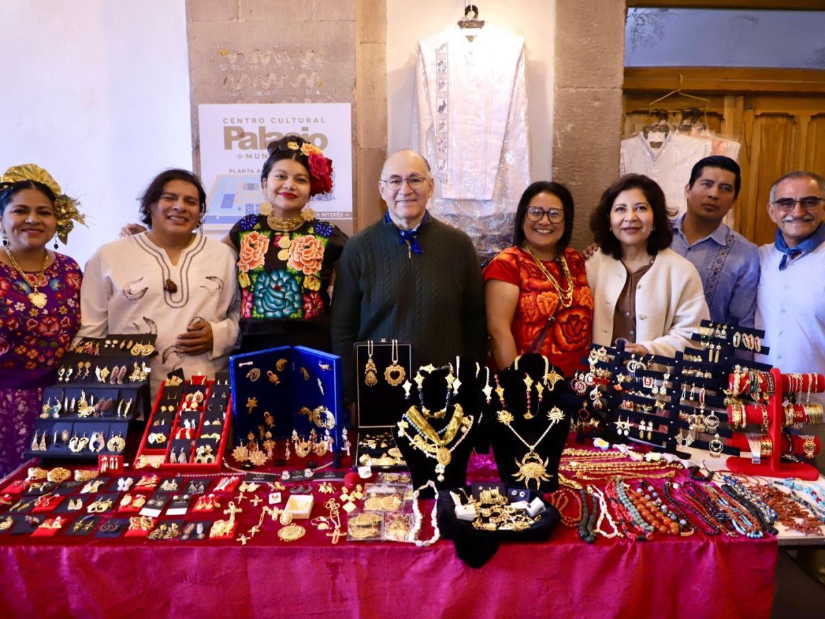 INAUGURA GALINDO MUESTRA ARTESANAL Y FOTOGRÁFICA DE&nbsp;OAXACA