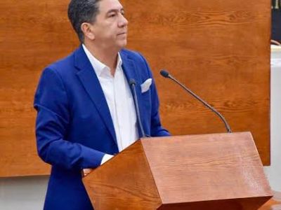 DIRIGENTE DE MC, MARCO GAMA, RECONOCE EL NOMBRAR A UNA MUJER EN LA SECRETARÍA GENERAL DEL&nbsp;AYUNTAMIENTO