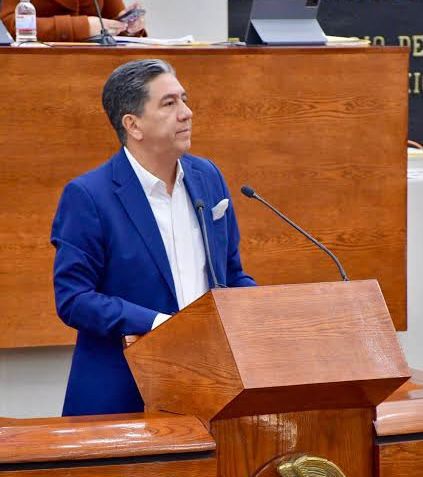 DIRIGENTE DE MC, MARCO GAMA, RECONOCE EL NOMBRAR A UNA MUJER EN LA SECRETARÍA GENERAL DEL&nbsp;AYUNTAMIENTO