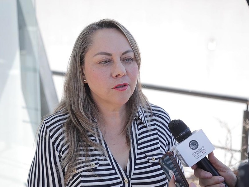 ASISTE SARA ROCHA A LA TOMA DE PROTESTA DE LA MAESTRA LILIANA DÍAZ DE LEÓN ZAPATA COMO DELEGADA DEL INE EN&nbsp;SLP