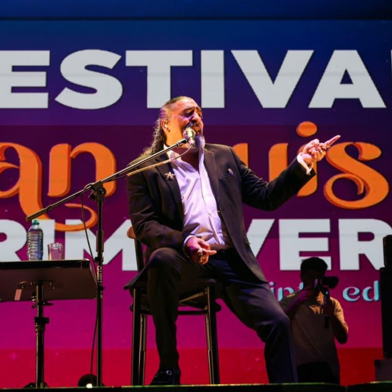 DIEGO «EL CIGALA» CUYO CANTE CIMBRÓ FUNDADORES EN UNA NOCHE CARGADA DE&nbsp;FLAMENCO