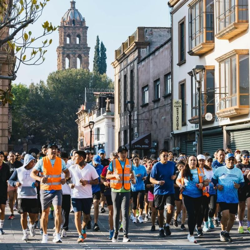 MÁS DE MIL CORREDORES EN EL TROTE DE LOS 7 TEMPLOS EN SAN LUIS&nbsp;POTOSÍ