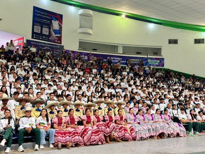 ABANDERAN A LA DELEGACIÓN DE SLP QUE ASISTIRÁ A LA OLIMPIADA NACIONAL&nbsp;2026