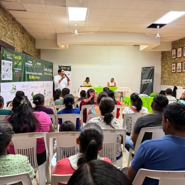 FORO INFORMATIVO EN TANCANHUITZ PARA IMPULSAR&nbsp;EMPRENDIMIENTOS