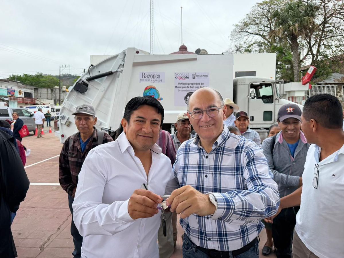 APOYA SAN LUIS CAPITAL A MUNICIPIOS DE LA HUASTECA PARA MEJORAR SERVICIOS&nbsp;BÁSICOS