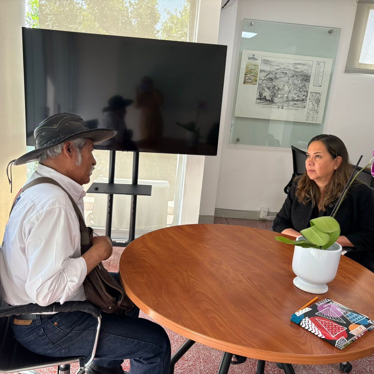 ATIENDE GOBIERNO DE LA CAPITAL PETICIÓN CIUDADANA SOBRE AGUA Y&nbsp;PAVIMENTACIÓN