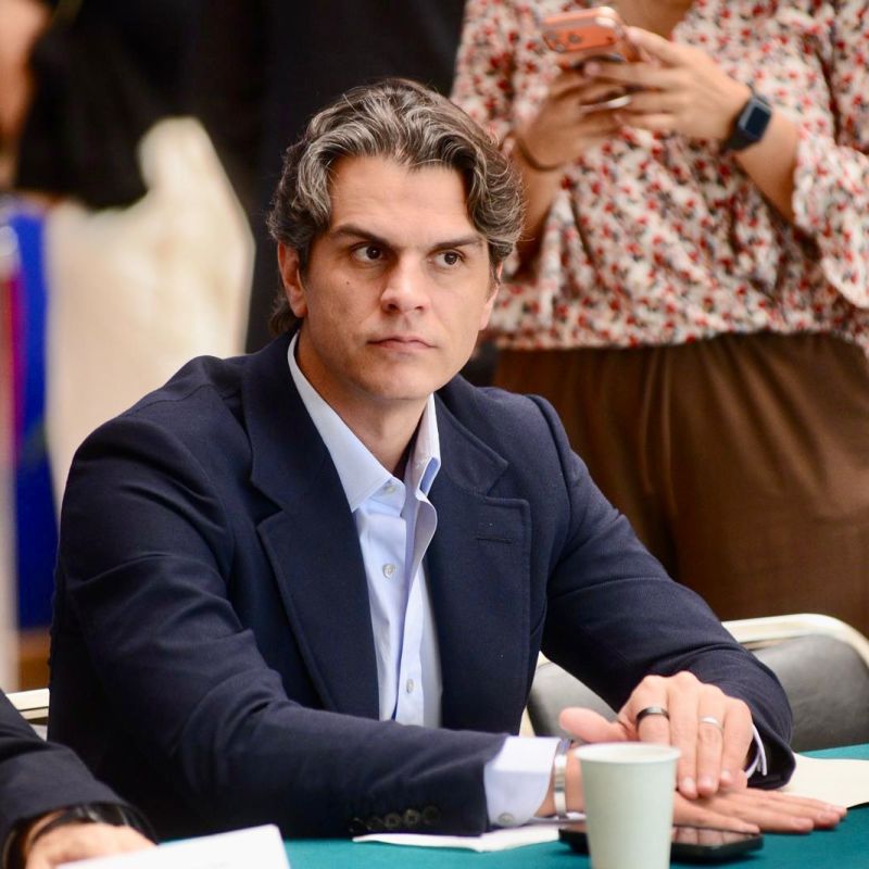 IMPULSA VALLADARES REGULACIÓN DE USO DE CELULARES EN&nbsp;ESCUELAS