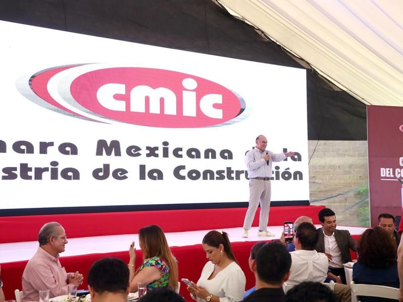 OBRA PÚBLICA DEL AYUNTAMIENTO SEGUIRÁ SIENDO EJECUTADA&nbsp; POR EMPRESAS&nbsp;POTOSINAS