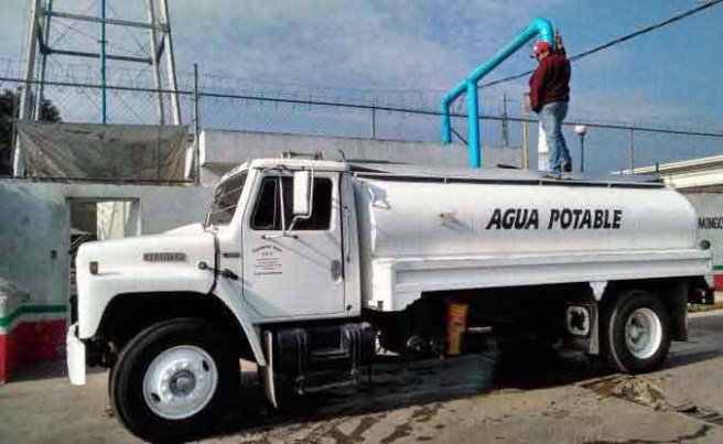 CEA QUIERE EMPADRONAR A LOS PIPEROS DE AGUA&nbsp;POTABLE
