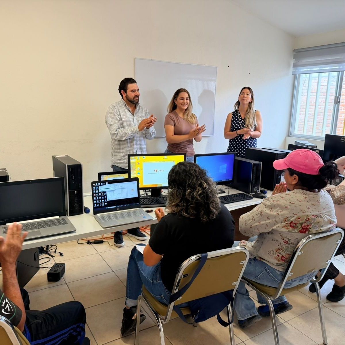 REALIZAN EN LA DELEGACIÓN DE LA PILA TALLER PARA UTILIZAR NUEVAS&nbsp;TECNOLOGÍAS