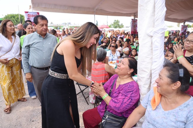FESTEJÓ LA SENADORA RUTH GONZÁLEZ A LAS MADRES EN&nbsp;RIOVERDE