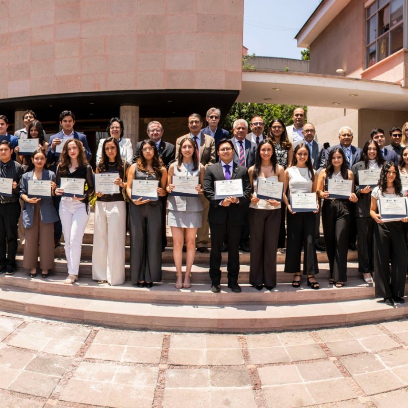 RECONOCEN A ESTUDIANTES DE LA FACULTAD DE&nbsp;MEDICINA