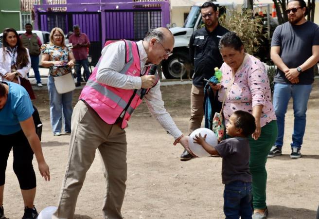 ALUMBRADO, REFORESTACIÓN, REHABILITACIÓN DE VIALIDADES EN LA COLONIA ARBOLEDA TANGAMANGA II, ANUNCIA&nbsp;GALINDO