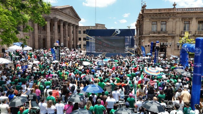 MÁS DE 10 MIL PERSONAS ASISTIERON AL CENTRO HISTÓRICO A VER Y DISFRUTAR DEL&nbsp;MUNDIAL