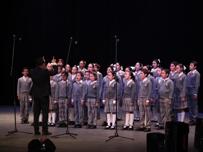 RECONOCEN A ESTUDIANTES EN EL CONCURSO DE HIMNO&nbsp;NACIONAL