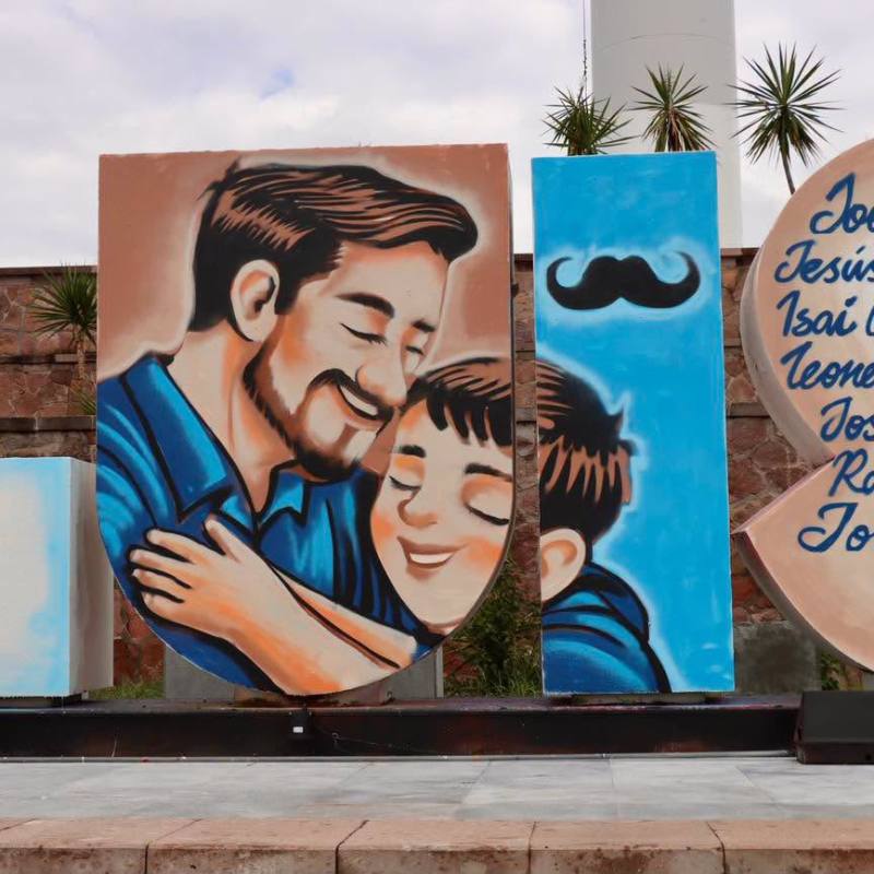 LETRAS MONUMENTALES DE SAN LUIS CAPITAL RINDEN HONOR POR EL DÍA DEL&nbsp;PADRE