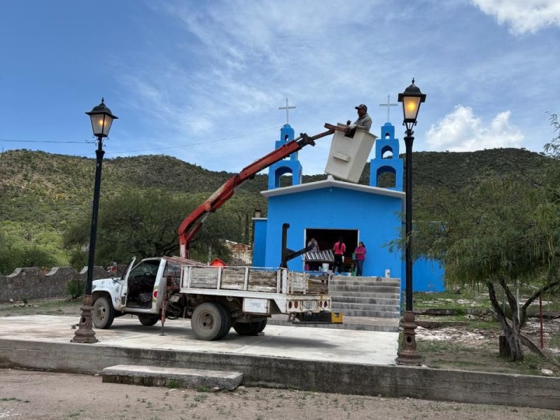 YA SON MÁS DE 20 COMUNIDADES DE LACDELEGACIÓN DE BOCAS QUE SE HAN BENEFICIADO CONNLA MODERNIZACIÓN DEL ALUMBRADO&nbsp;PÚBLICO