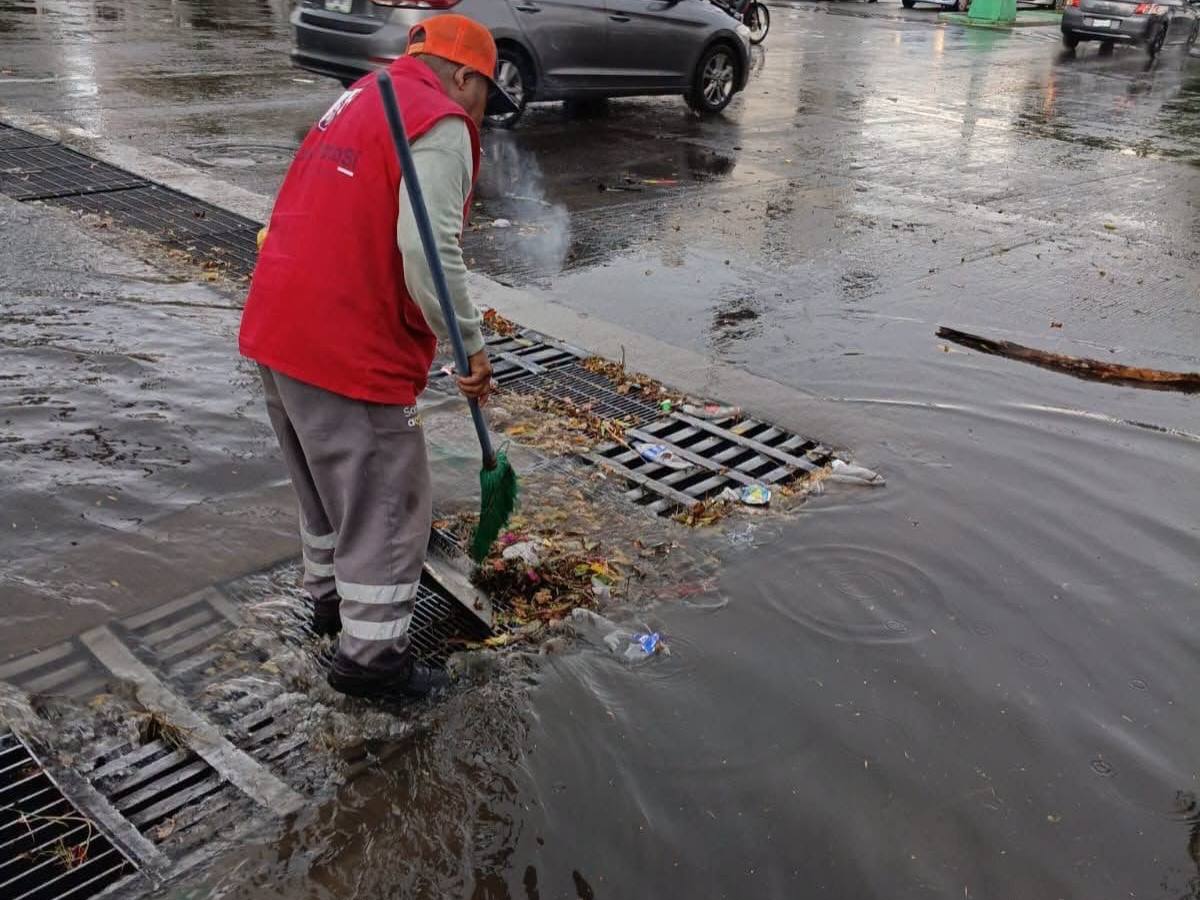 GOBIERNO DE LA CAPITAL INTENSIFICA LABORES DE LIMPIEZA EN&nbsp;DRENAJES