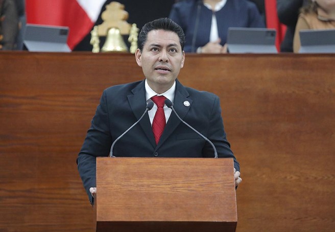 SE QUEJA LARA ROCHA DE EL MAL ESTADO DE CALLES EN ZONA INDUSTRIAL, EXIGE REHABILITARLAS AL&nbsp;AYUNTAMIENTO
