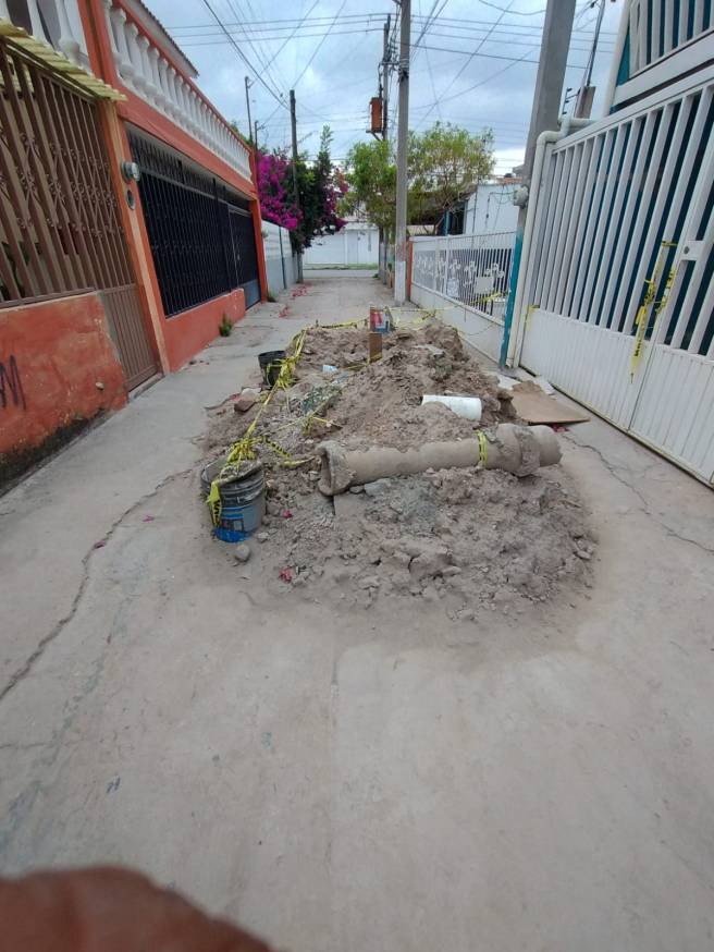 DESCARTA INTERAPAS DRENAJES A CIELO ABIERTO EN LA COLONIA SAN FELIPE DE SOLEDAD DE GRACIANO&nbsp;SÁNCHEZ