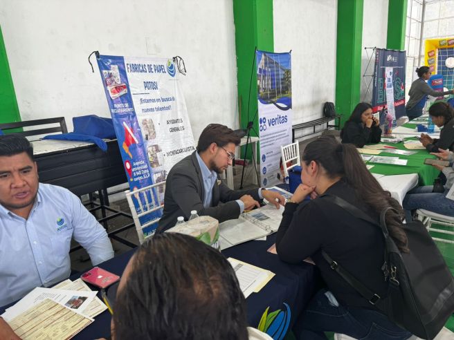 FERIA DEL EMPLEO REUNIÓ A 27 EMPRESAS CON MÁS DE 500&nbsp;VACANTES