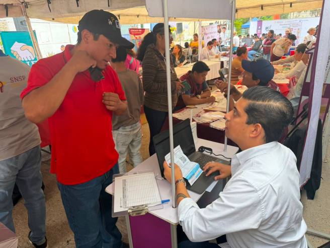 INTERAPAS ACERCA SUS SERVICIOS A LAS FAMILIAS DURANTE LA “FERIA DE PAZ” EN&nbsp;ARBOLITOS