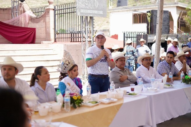 ALCALDE DE LA CAPITAL ENCABEZA FESTEJOS POR EL 102 ANIVERSARIO DEL EJIDO&nbsp;ESCALERILLAS