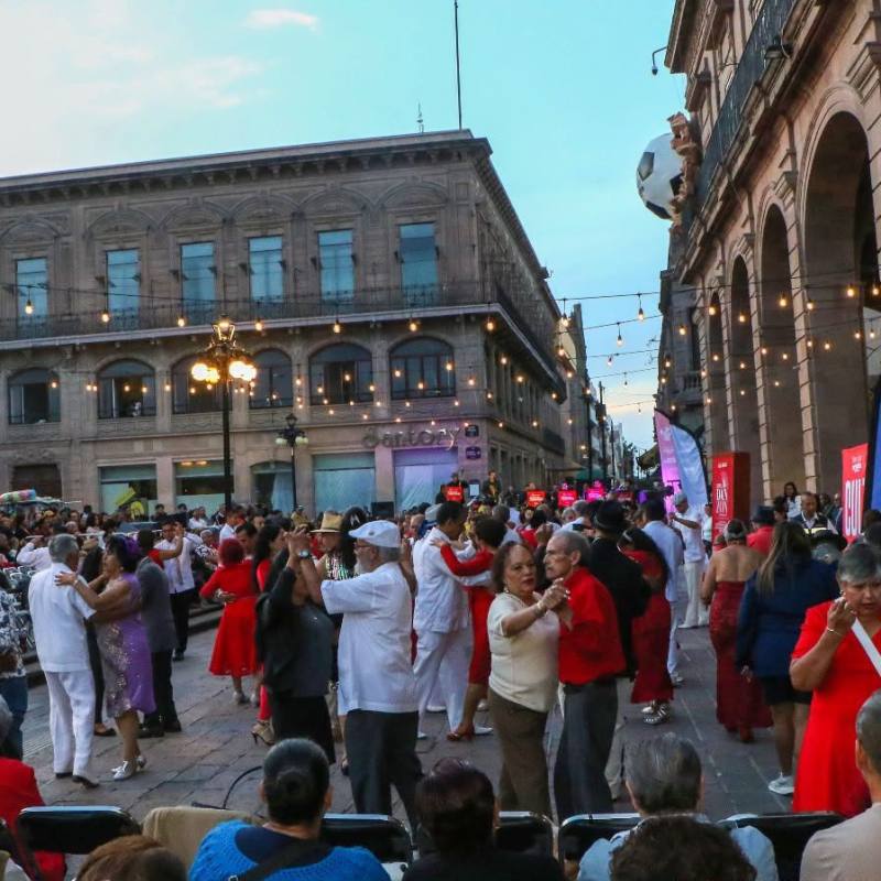 SE PRESENTÓ LA IV MUESTRA NACIONAL DE DANZÓN 2026 EN PLAZA DE&nbsp;&nbsp;ARMAS