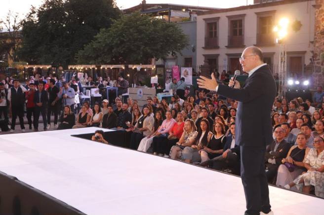 RECURSOS DEL FASHION SHOW SERVIRÁN PARA UNA NUEVA UBR&nbsp;MARAVILLAS