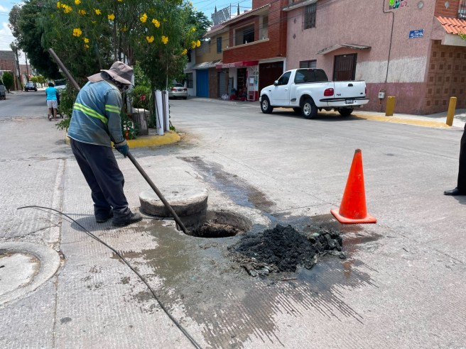 INTERAPAS RETIRA 600 KILOS DE BASURA EN AVENIDA&nbsp;CURIE