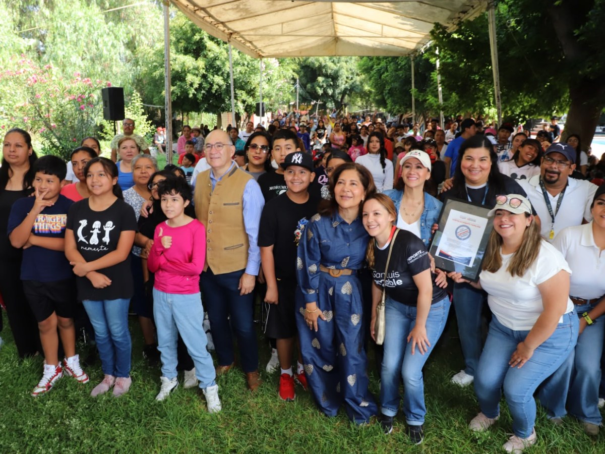 ENRIQUE GALINDO&nbsp; Y ESTELA ARRIAGA FORTALECEN VALORES FAMILIARES CON EL PROGRAMA DEL DIF “ FAMILIAS FUERTES AMOR Y&nbsp;LÍMITES”