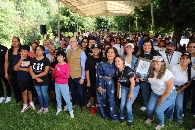 ENRIQUE GALINDO&nbsp; Y ESTELA ARRIAGA FORTALECEN VALORES FAMILIARES CON EL PROGRAMA DEL DIF “ FAMILIAS FUERTES AMOR Y&nbsp;LÍMITES”