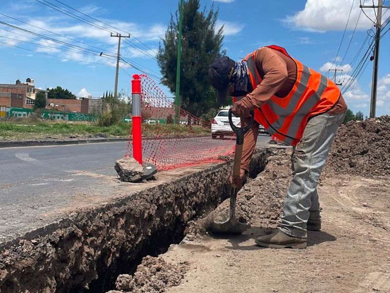 INTERAPAS INICIÓ LA RENOVACIÓN DEL DRENAJE EN AVENIDA INDUSTRUAS CON UNA INVERSION DE 1.1&nbsp;MDP