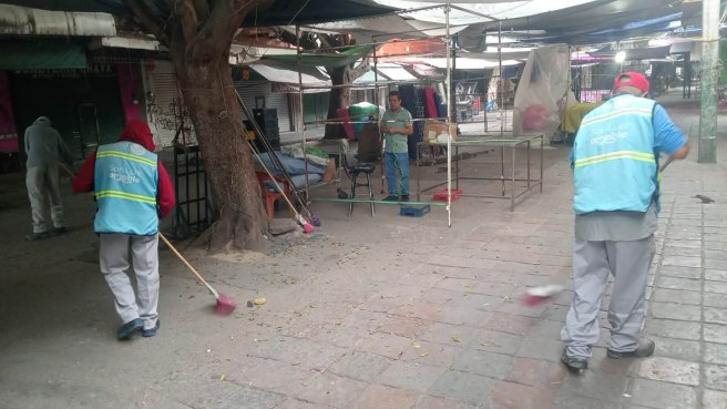 REALIZÓ EL AYUNTAMIENTO DE LA CAPITAL LIMPIEZA EN PLAZA DEL MARIACHI Y ZONA DE LOS&nbsp;HUARACHEROS