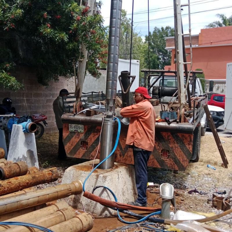 INTERAPAS INSTALA EQUIPO DE BOMBEO EN POZO CORTIJO&nbsp;II