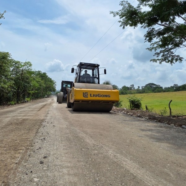 EN SAN MARTÍN CHALCHICUAUTLA SE CONSTRUYE LA NUEVA VÍA  TRES PALMAS-EL&nbsp;HUAYAL
